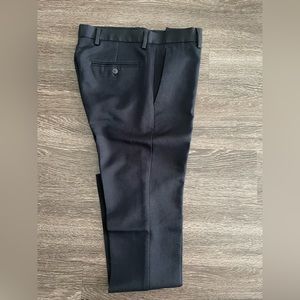 Perry Ellis Mens slim fit dress pants